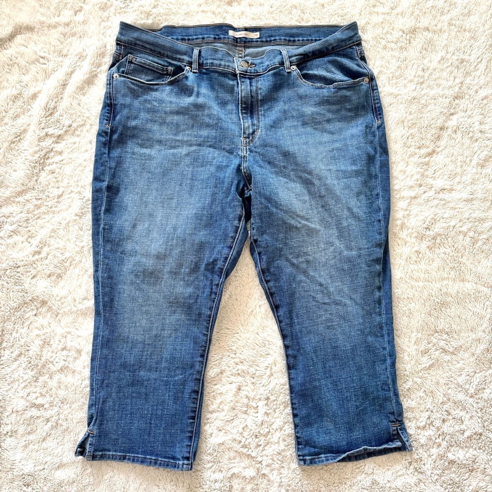 Levi’s Classic Capri Jeans
